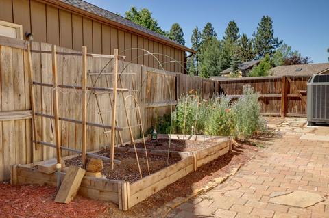 19541 Fishhawk Loop, Bend, OR 97702 photo 16