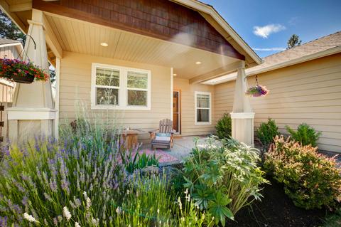 19541 Fishhawk Loop, Bend, OR 97702 photo 2