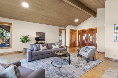 64800 Hunnell Rd, Bend, OR 97703 photo 5