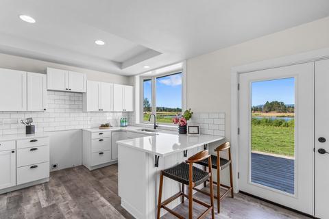 64800 Hunnell Rd, Bend, OR 97703 photo 29