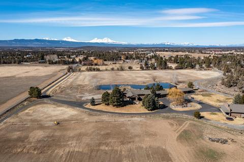 64800 Hunnell Rd, Bend, OR 97703 photo 53