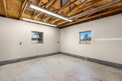 64800 Hunnell Rd, Bend, OR 97703 photo 46