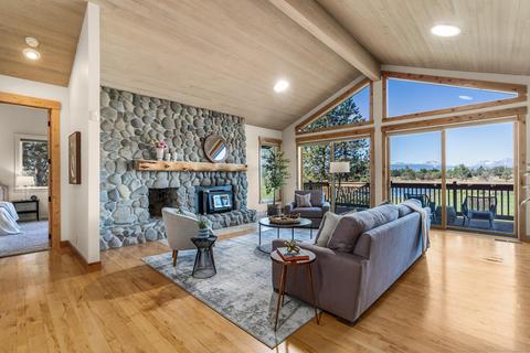 64800 Hunnell Rd, Bend, OR 97703 photo 6