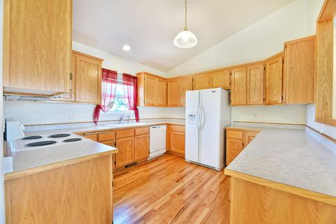 225 Keystone Way, Eagle Point, OR 97524 photo 9