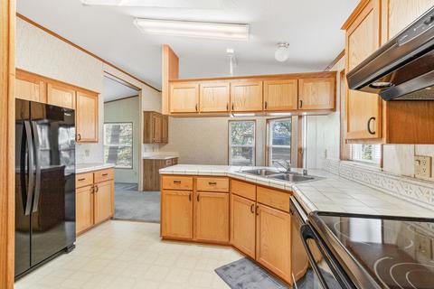 546 Crescent Dr, Eagle Point, OR 97524 photo 11