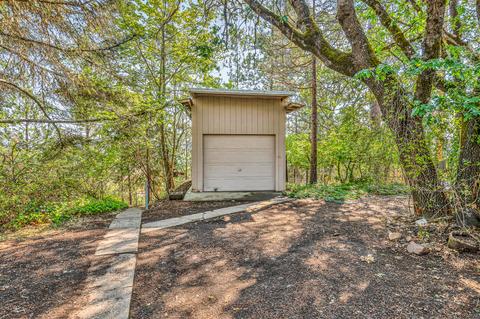 546 Crescent Dr, Eagle Point, OR 97524 photo 28