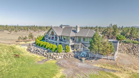 23770 Dodds Rd, Bend, OR 97701 photo 2