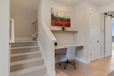 61308 Howe Way, Bend, OR 97702 photo 7