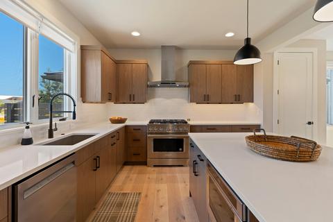 61308 Howe Way, Bend, OR 97702 photo 11