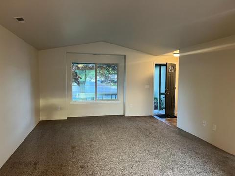 330 Sandi Way, Eagle Point, OR 97524 photo 9