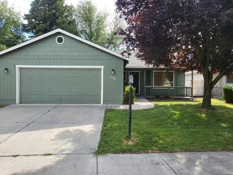 330 Sandi Way, Eagle Point, OR 97524 photo 4