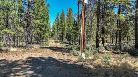55400 Heidi Ct, Bend, OR 97707 photo 14