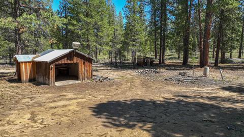 55400 Heidi Ct, Bend, OR 97707 photo 9