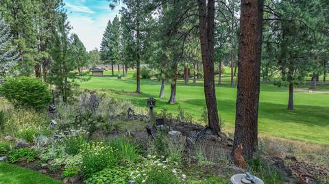 60817 Willow Creek Loop, Bend, OR 97702 photo 7