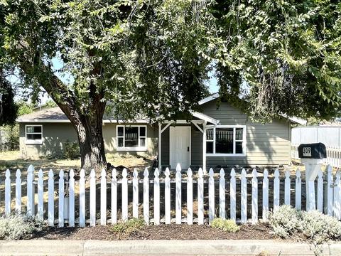 309 Elm St, Phoenix, OR 97535 photo 1