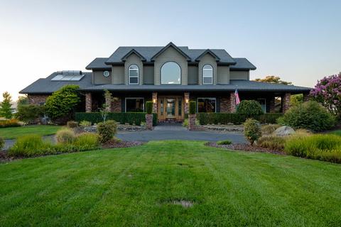 3124 Taylor Rd, Central Point, OR 97502 photo 1