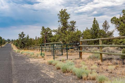 61300 Badlands Ranch Dr, Bend, OR 97702 photo 22