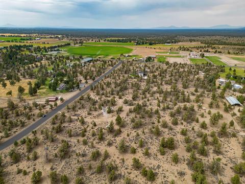 61300 Badlands Ranch Dr, Bend, OR 97702 photo 1