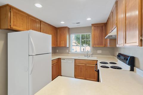 668 Andrea Way, Eagle Point, OR 97524 photo 9