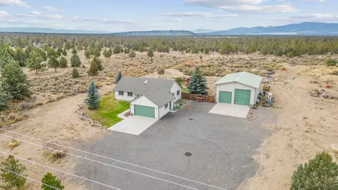 12611 SE Lost Lake Dr, Prineville, OR 97754