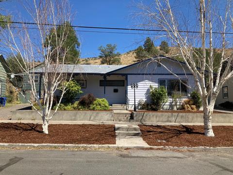 181 S E St, Lakeview, OR 97630 photo 1