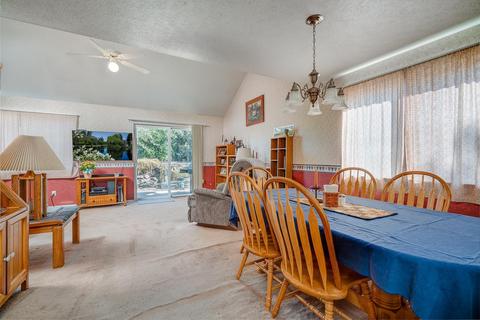 20794 Gallop Rd, Bend, OR 97701 photo 9
