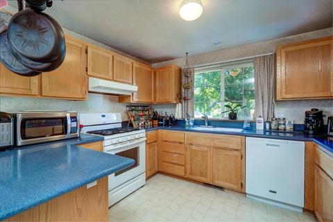 20794 Gallop Rd, Bend, OR 97701 photo 11