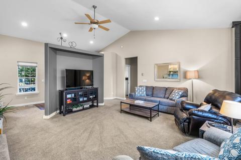 486 Nutcracker Dr, Redmond, OR 97756 photo 7