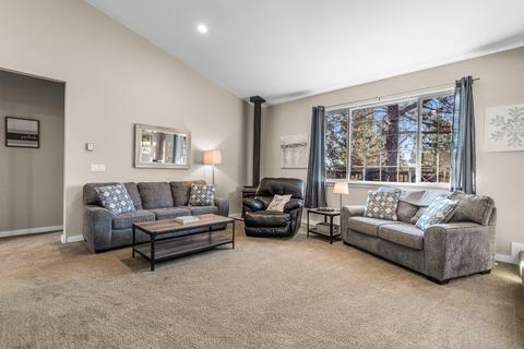 486 Nutcracker Dr, Redmond, OR 97756 photo 8