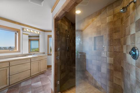 18290 Plainview Rd, Bend, OR 97703 photo 32
