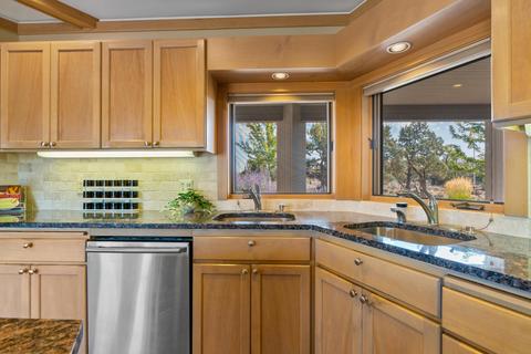 18290 Plainview Rd, Bend, OR 97703 photo 19
