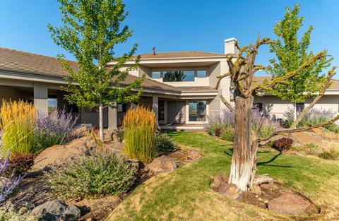 18290 Plainview Rd, Bend, OR 97703 photo 2