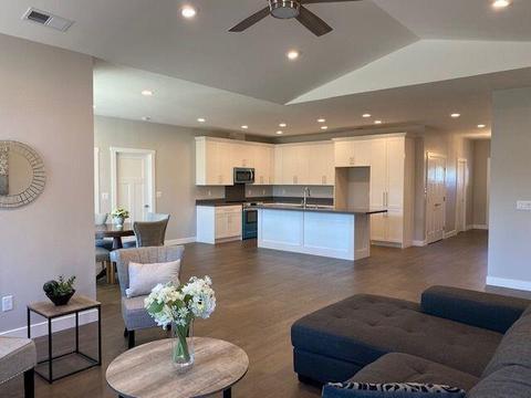 517 Barnum Dr, Phoenix, OR 97535 photo 5