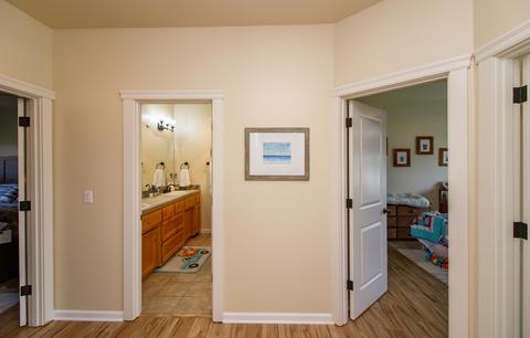 100 Greenmoor Dr, Eagle Point, OR 97524 photo 15