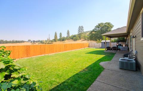 100 Greenmoor Dr, Eagle Point, OR 97524 photo 30