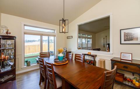 100 Greenmoor Dr, Eagle Point, OR 97524 photo 10