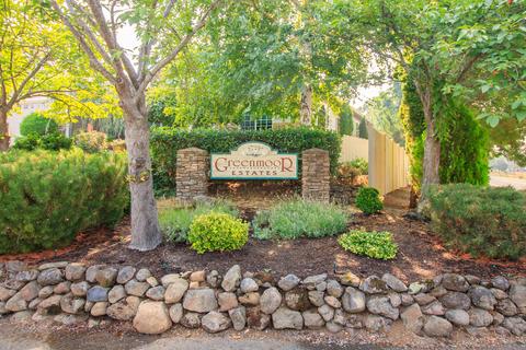 100 Greenmoor Dr, Eagle Point, OR 97524 photo 4
