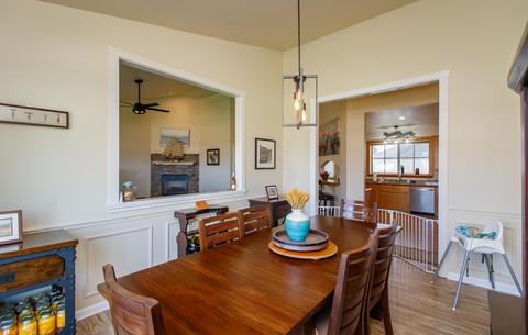 100 Greenmoor Dr, Eagle Point, OR 97524 photo 11