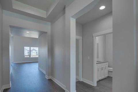 3826 NE Oakside Loop, Bend, OR 97701 photo 2