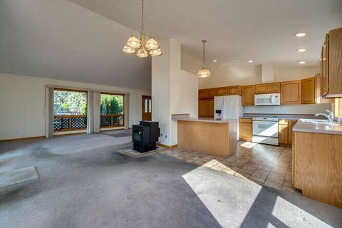 63358 Eastview Dr, Bend, OR 97701 photo 23