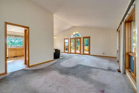 63358 Eastview Dr, Bend, OR 97701 photo 6