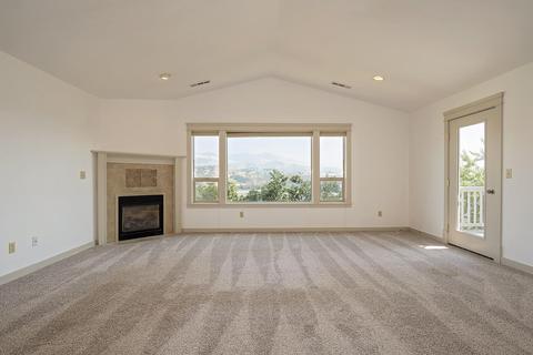 455 Elm St, Phoenix, OR 97535 photo 8