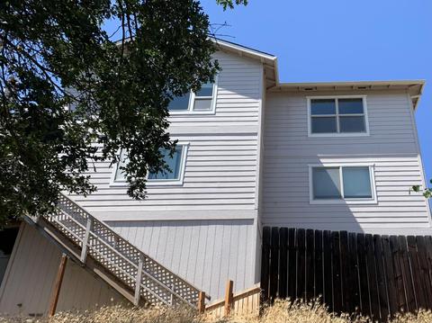 455 Elm St, Phoenix, OR 97535 photo 3