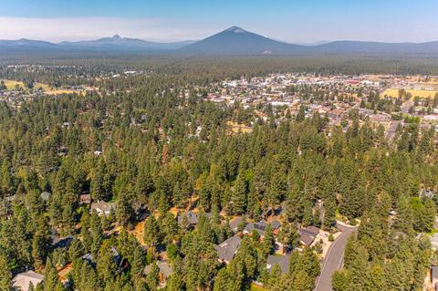 445 E Wapato Loop, Sisters, OR 97759 photo 48