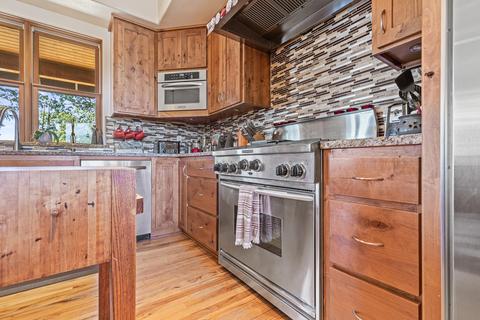 737 Busch Rd, Trail, OR 97541 photo 11
