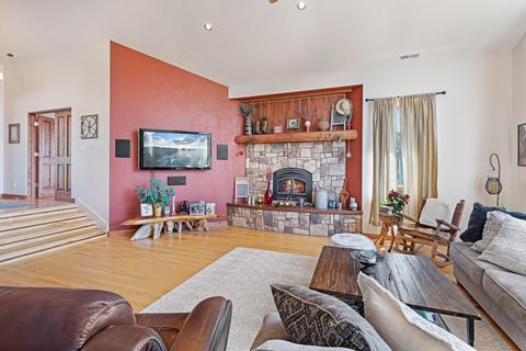 737 Busch Rd, Trail, OR 97541 photo 6