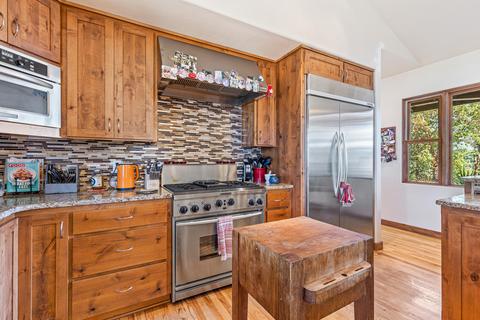 737 Busch Rd, Trail, OR 97541 photo 12