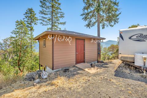 737 Busch Rd, Trail, OR 97541 photo 42