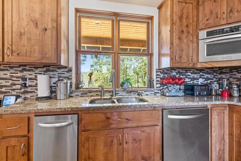 737 Busch Rd, Trail, OR 97541 photo 13
