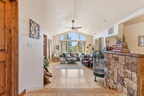 737 Busch Rd, Trail, OR 97541 photo 3